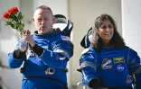 Les astronautes de la Nasa Butch Wilmore (gauche) et Suni Williams, à Cap Canaveral en Floride le 1er juin 2024