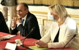 Marine Le Pen et Eric Zemmour lors d'une réunion sur la situation en Ukraine organisée à Matignon par le Premier ministre Jean Castex pour les candidats à la présidentielle, le 28 février 2022 à Paris