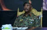 Le chef de l'armée soudanaise, le général Abdel Fattah al-Burhane, à Port-Soudan le 29 avril 2025