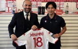 La nouvelle recrue monégasque, le Japonais Takumi Minamino, est officiellement présentée par directeur Paul Mitchell à La Turbie, le 20 juillet 2022 
