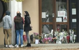 Hommages à l'enseignant décapité devant l'école à Conflans-Sainte-Honorine, le 17 octobre 2020