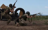Des soldats ukrainiens prennent part à des exercices dans la région d'Odessa le 22 juin 2022