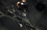 Image tirée d'une vidéo diffusée par le ministère russe de al Défense et montrant une frappe de l'aviation russe en Syrie 