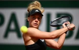 La Française Leolia Jeanjean contre la Tchèque Karolina Pliskova au 2e tour de Roland-Garros, le 26 mai 2022 à Paris  
