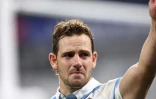 L'ouvreur argentin Nicolas Sanchez aprÚs la défaite de son équipe contre la Nouvelle-Zélande 44-6 en demi-finale du Mondial de rugby au Stade de France, Saint-Denis, France, le 20 octobre 2023