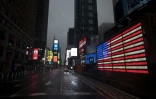 Times Square totalement déserté pendant la pandémie de Covid-19, le 30 avril 2020 à New York