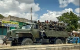 Un camion des forces fédérales éthiopiennes patrouille à Adigrat, ville du Tigré dans le nord de l'Éthiopie, le 17 octobre 2026 