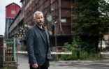 Le mineur Grzegorz Witek devant la mine de Bobrek oĂą il travaillait, Ă Bytom, dans le sud de la Pologne, le 15 juillet 2026