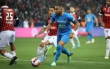 Le meneur de jeu de Marseille Dimitri Payet (c) contre Nice en quart de finale de Coupe de France, le 9 février 2022 à Nice 