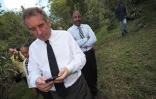 Dimanche 15 Mai 2011

François Bayrou en visite à La Réunion