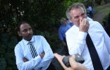 Dimanche 15 Mai 2011

François Bayrou en visite à La Réunion