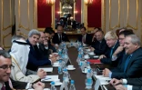 John Kerry face à Boris Johnson lors d'une réunion sur la Syrie, le 16 octobre 2016 à Londres