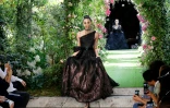 Défilé Dior haute couture à Paris, le 1er juillet 2019
