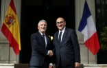 Le ministre espagnol de l'Intérieur, Fernando Grande-Marlaska (g), et son homologue français, Laurent Nuñez, avant une rencontre au ministère de l'Intérieur à Madrid, le 24 octobre 2025