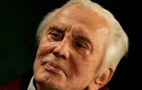 L'acteur Kirk Douglas en avril 2007 Ă Beverly Hills, en Californie