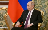 Le président russe Vladimir Poutine au Kremlin, le 22 avril 2025 à Moscou