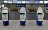 Des bornes d'enregistrement d'Air France à l'aéroport parisien de Roissy Charles-de-Gaulle, le 12 mai 2020