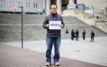 Le retraité Kim Han-il manifeste, le 2 avril 2025 à Séoul, deux jours avant que la Cour constitutionnelle se prononce sur la destitution du président sud-coréen Yoon Suk Yeol
