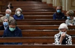 Des fidèles dans l'église de Codogno, le 20 mai 2020