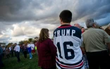 Des partisans du candidat républicain à la présidentielle américaine, Donal Trump, à Newtown le 21 octobre 2016