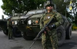 Un militaire colombien en faction à Cucuta, à la frontière avec le Venezuela, le 3 janvier 2026 
