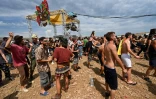 Des milliers de personnes participent à une rave-party sauvage dans le parc national des Cévennes, le 10 août 2020 en Lozère