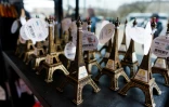 Certains articles sont fabriqués en France: tour Eiffel, boule à neige, magnets et produits Le slip français