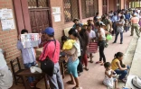 File d'attente devant un bureau de vote à Chapare, dans le centre de la Bolivie, le 20 octobre 2019