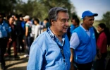 Antonio Guterres le 9 octobre 2015 sur l'île grecque de Lesbos 
