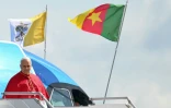Le pape Léon XIV arrive au Cameroun, deuxième étape de sa tournée africaine, à Yaoundé, le 15 avril 2026