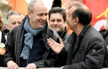Laurent Berger et Philippe Martinez lors d'une manifestation contre l'emploi du 49.3 à Paris le 23 mars 2023