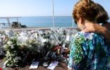 Recueillement devant le mémorial dédié aux victimes de l'attentat du 14 juillet, le 19 juillet 2016 à Nice