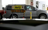 Une agence de location de voitures Hertz à l'aéroport de San Francisco le 30 avril 2020