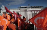 Mardi 9 Août 

Manifestation devant la centrale thermique du Port