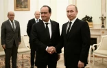 Le président français François Hollande reçu par son homologue russe Vladimir Poutine le 26 novembre 2015 au Kremlin à Moscou