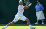 Le Français Lucas Pouille face au Polonais Jerzy Janowicz au 2e tour à Wimbledon, le 5 juillet 2017