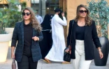 Des Saoudiennes dans une zone commerciale de Ryad, le 19 novembre 2020