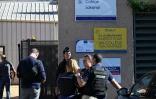 Des policiers devant le collège Joseph-Lakanal à Aubagne le 12 octobre 2026