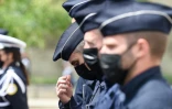 Des policiers rendent hommage à Eric Masson à Avignon le 11 mai 2021
