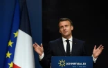 Le président français Emmanuel Macron en conférence de presse, lors du sommet social des 27, le 8 mai 2021 à Porto, au Portugal