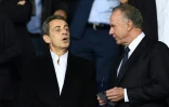 Le Bayern Munich de Karl-Heinz Rummenigge (d) a sombré au Parc des Princes conter le Paris SG, devant les yeux de Nicolas Sarkozy, le 27 septembre 2017