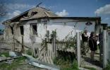 Une maison détruite par des frappes ukrainiennes à Valyyki en Russie, dans la région de Belgorod, le 5 juillet 2023