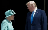 La reine d'Angleterre Elizabeth II échange avec le président américain Donald Trump, durant la cérémonie donnée le 3 juin 2019 à Buckingham Palace pour accueillir le locataire de la Maison blanche au premier jour de sa visite d'Etat au Royaume-Uni