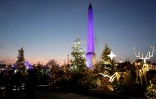L'Obélisque, en plein coeur de Paris, lors de l'inauguration du marché de Noël de la place de la Concorde, le 13 décembre 2024