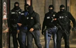 Des policiers des forces spéciales en intervention le 18 novembre 2015 à Saint-Denis