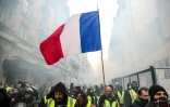 Des "gilets jaunes" manifestent à Paris, le 5 janvier 2019
