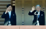 L'empereur du Japon Akihito (D) et le orince héritier Naruhito le 2 janvier 2019 au Palais impérial de Tokyo