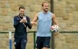 Harry Kane sourit lors d'un entraînement de l'équipe d'Angleterre, le 22 juin 2026 à Kansas City