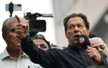 L'ex-Premier ministre pakistanais Imran Khan s'adresse à ses partisans à Gujranwala, le 1er novembre 2022