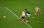 L'attaquant de Manchester United, Marcus Rashford, égalise (1-1) contre Sheffield United, lors de leur match de Premier League, le 17 décembre 2020 à Sheffield
